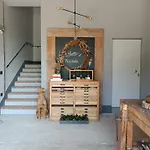 Rocambola Oda ve Kahvaltı 3*